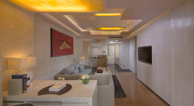 Полулюкс Holiday Inn Express Xiamen LuShan