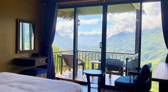 Двухместный номер Deluxe с балконом и с красивым видом из окна The Mong Village Resort & Spa