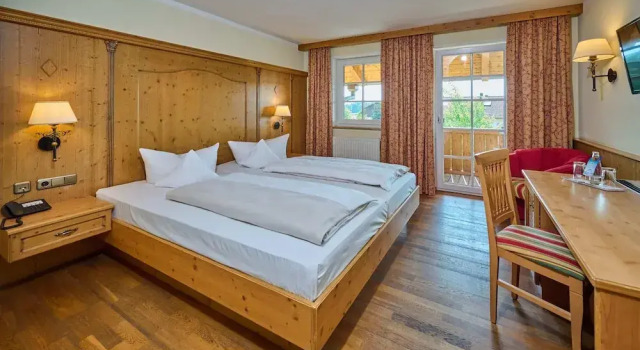 Двухместный номер Standard с балконом Hotel Happinger Hof