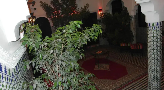 Letto in camerata Riad Sijane