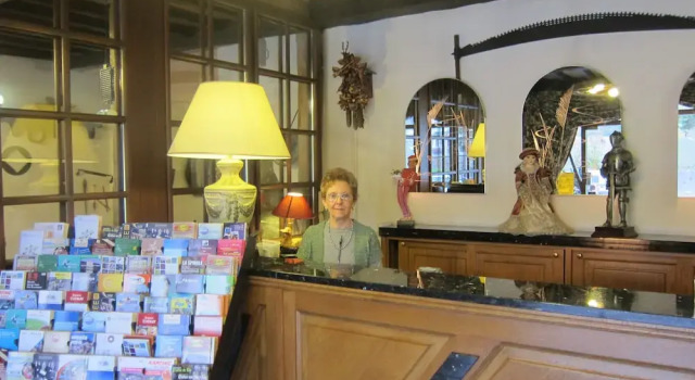 Hotel De France En Gaume, Забронировать Отель Флоранвиль 