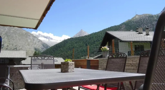Апартаменты Цокольный этаж с 2 комнатами Apartments Alpenfirn Saas-Fee