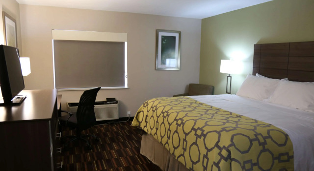 Baymont by Wyndham Plano