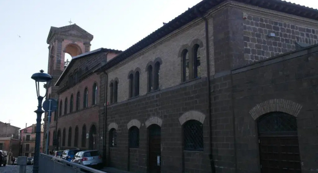 B&B Viale dei Pini, Prenota Bed & breakfast Hotel a Lazio con parcheggio, Parcheggio