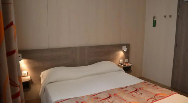 Двухместный номер Superior Brit Hotel Confort Le Revest Sainte-Maxime