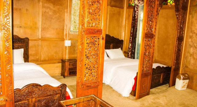 Люкс Crown Of India Group Of Houseboats