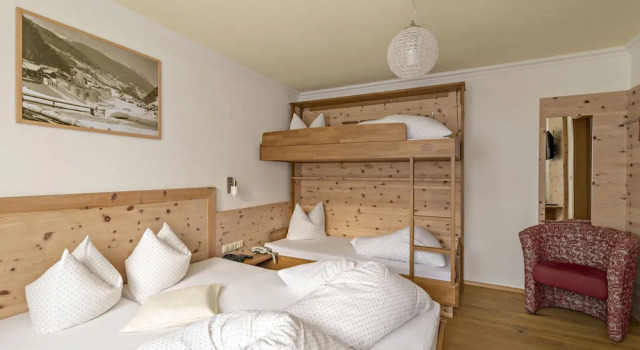 Двухместный номер Standard Hotel Enzian Paznaun