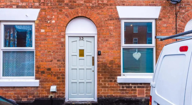 Quaint 2 Bedroom Chester City Cottage, Забронировать Дом для отпуска Честер Чешир, рядом с Больница Countess of Chester