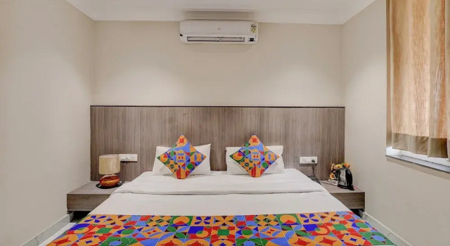 Номер Deluxe FabHotel Palm Green - 500m from Gurdwara Sri Guru Singh Sabha Green Field Colony Faridabad