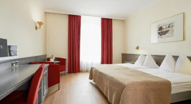 Двухместный номер Standard с видом на горы Seehotel Waldstätterhof Swiss Quality