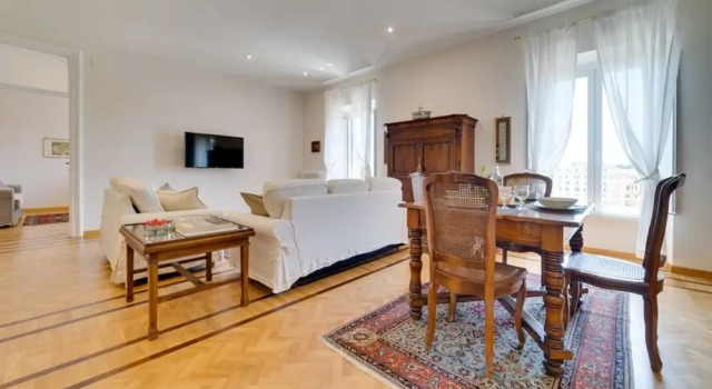 Luxurious 2bed 2bath Apartment Near the Colosseum!, Забронировать Апартаменты/квартира Апартаменты Рима, рядом с Piazza San Giovanni in Laterano, Апартаменты/квартира