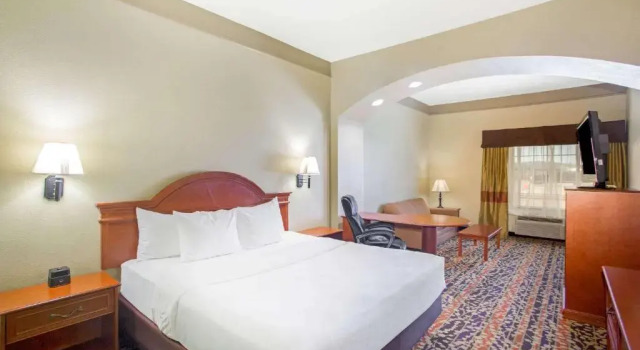 Номер Executive La Quinta by Wyndham Belton - Temple South