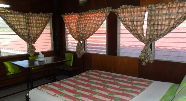 Tiewpai Resort, Забронировать Курортный отель Ко-Сичанг провинция Чонбури, рядом с Больница острова Ко Сичанг