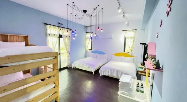 Четырёхместный номер Standard с видом на море Sea breeze Inn