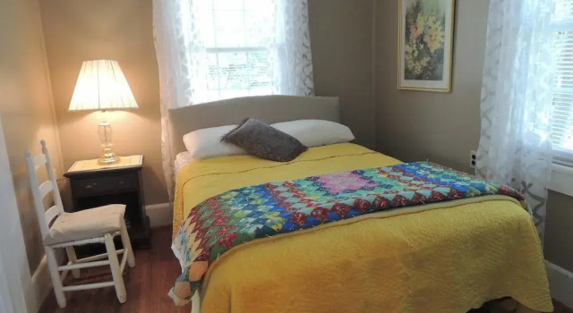 Hendersonville (NC) - 2 Br Cottage
