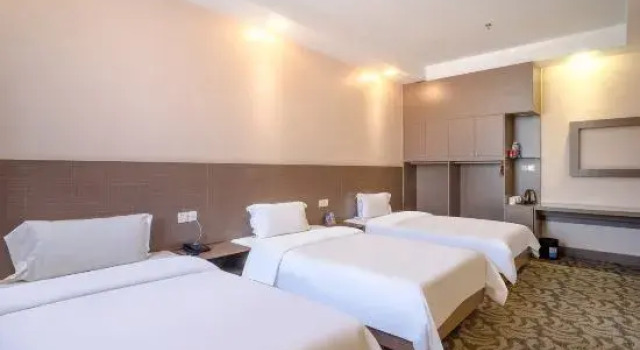 Люкс Deluxe Jiangmen Atlantas City Hotel