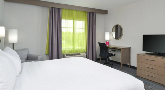 Двухместный номер Standard Holiday Inn Express & Suites Shippensburg by IHG