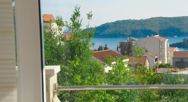 Villa Dragana with heading swimming pool and parking, Забронировать Вилла Виллы Бечичи, Вилла