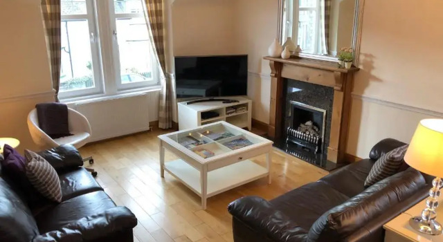 Апартаменты Oakbank - Comfort in the Glens!