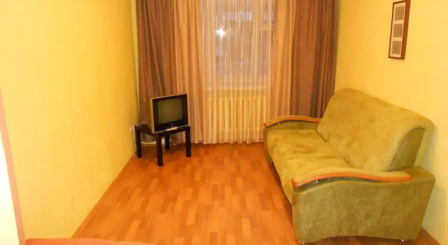 Apartments Domovoi on Michurina - Yekaterinburg, Забронировать Апартаменты/квартира Отели Городского округа Екатеринбурга - Северный управленческий округ с парковкой, Парковка