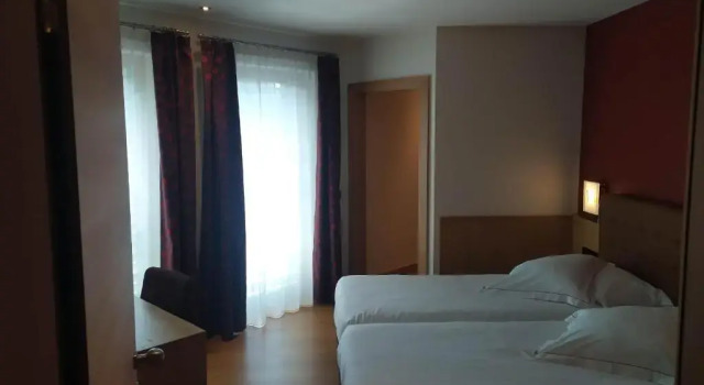 Двухместный номер Deluxe с балконом Viridis Hotel