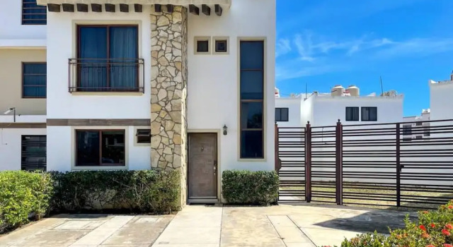 Prime Location House at Cerritos Great Price, Prenota Casa vacanze Ville a Sinaloa, Villa