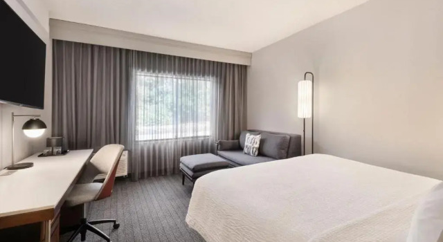 Номер Standard Courtyard by Marriott Burlington