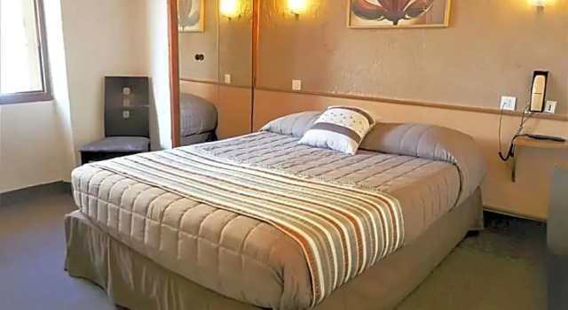 Двухместный номер Standard Hôtel dAngleterre, Salon-de-Provence