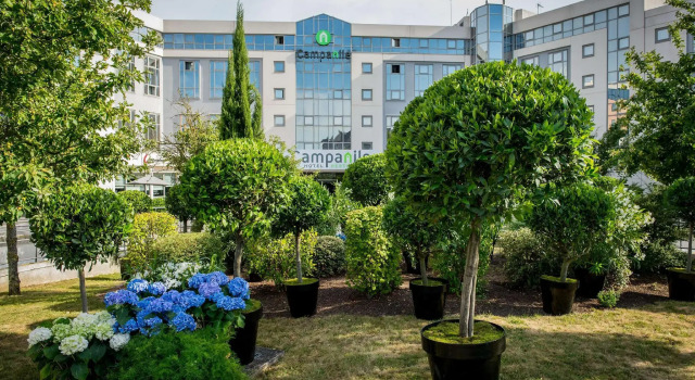 Четырёхместный номер Standard Campanile Paris CDG Airport Villepinte