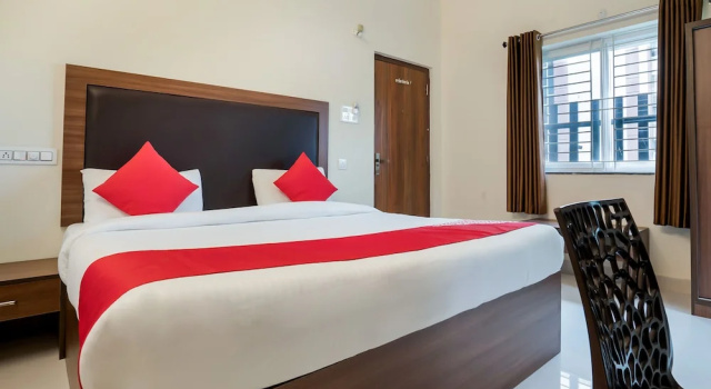 Двухместный номер Standard Super Hotel O Gokul Grand Near SR Nagar Police Station