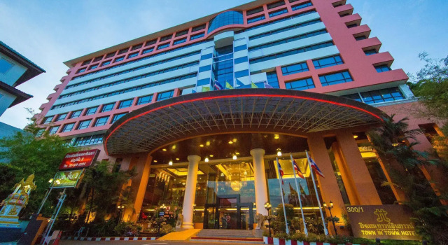 Town In Town Hotel Bangkok