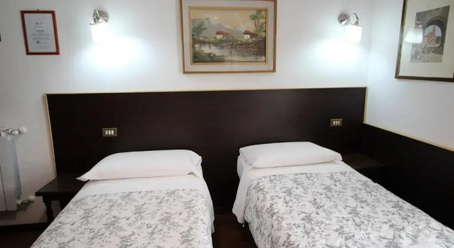 Двухместный номер Standard Gold House