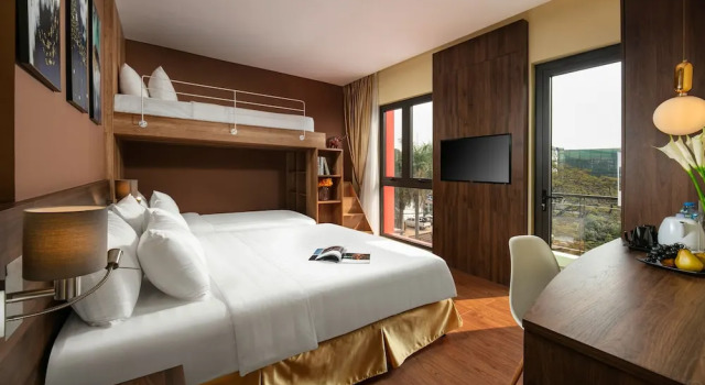 Семейный номер Standard с балконом Viryla Boutique Hotel
