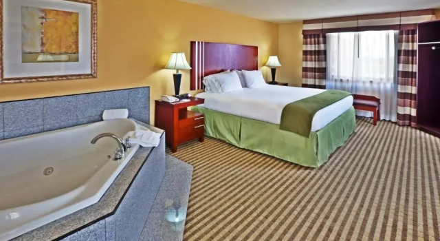 Люкс Executive Holiday Inn Express Ponca City by IHG