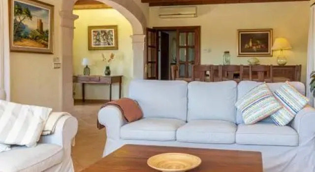Villa Can Canaveret by Villa Plus, Book Villa Pollença Majorca