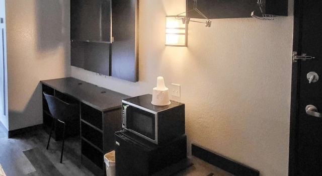 Четырёхместный номер Standard Motel 6 Sinton TX