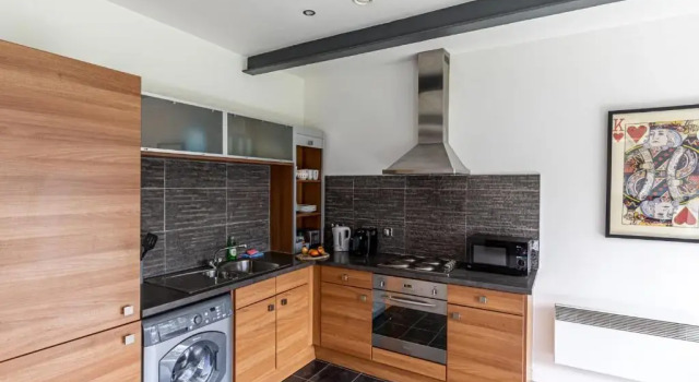 Апартаменты Clock Towers, 2 Bed, Stockton Heath, Warrington, Parking