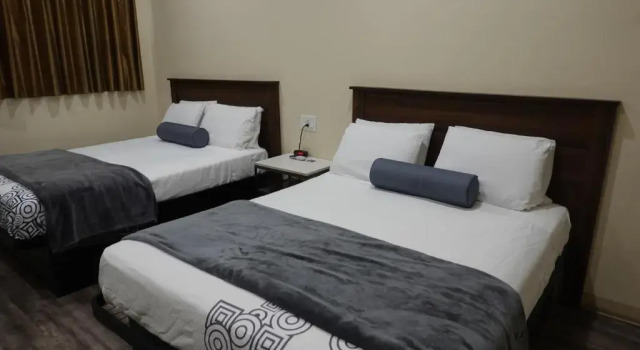 Четырёхместный номер Standard 24 Hours Motel