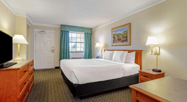 Двухместный номер Standard La Quinta by Wyndham St Petersburg-Clearwater