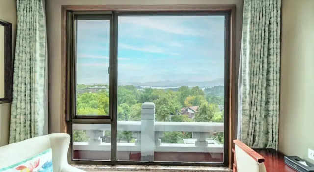 Двухместный номер Standard с видом на сад Huabei Hotel on West Lake