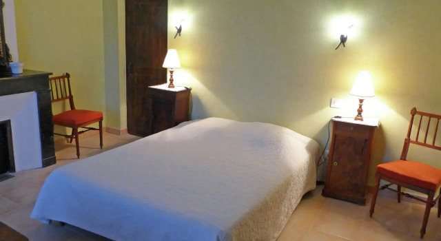 Holiday Home in Montbrun-des-Corbieres with Pool, Boek Vakantiehuis Vakantiehuizen in Aude, Cottage