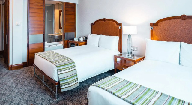 Pivot Hotel Montecasino, Забронировать Отель Форвейс Рандбург