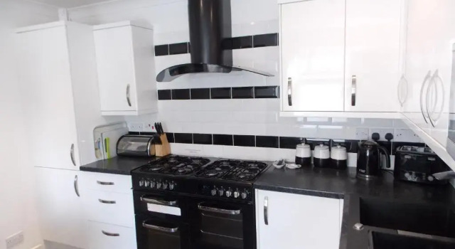 Коттедж с 4 комнатами Ocean House - Weymouth