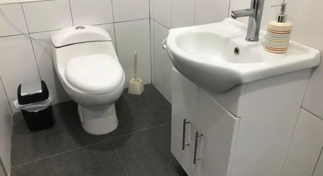 Tezza Apartment two blocks from the American Embassy, Забронировать Апартаменты/квартира Сюрко 