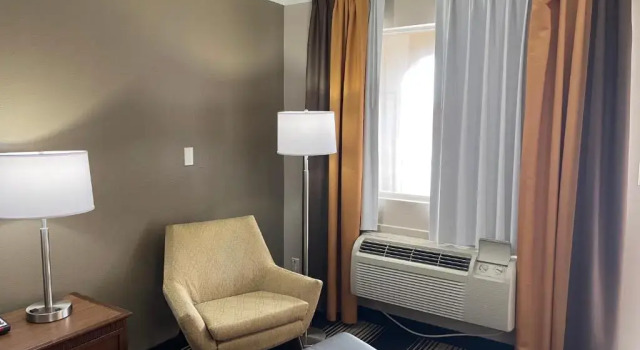 Люкс Red Lion Inn & Suites Junction City
