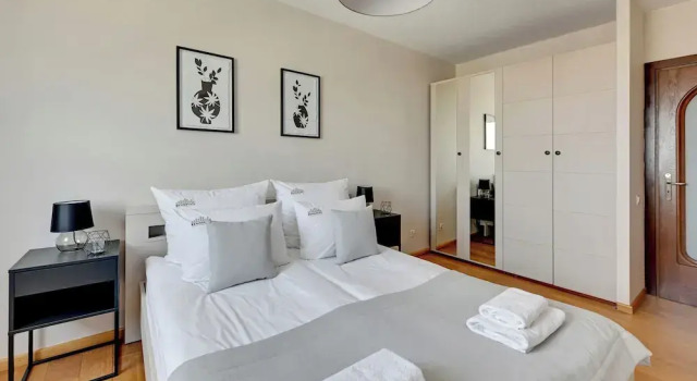 Top Floor z Widokiem na Morze by Downtown Apartments, Varaa Huoneisto Hotellit Pommeri pysäköinnillä, Pysäköinti