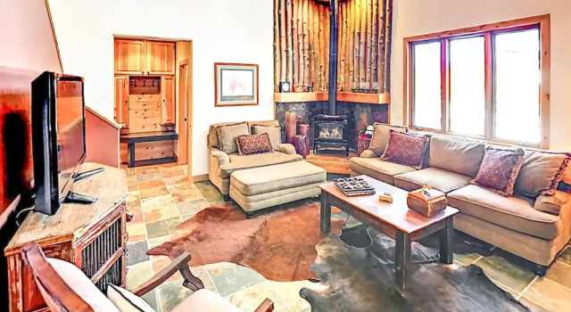505 S 2nd - 5 Br Home
