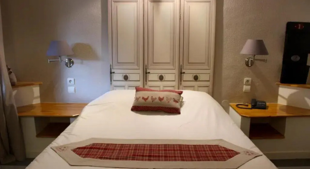 Номер Comfort A la Maison Rouge Hôtel & Restaurant