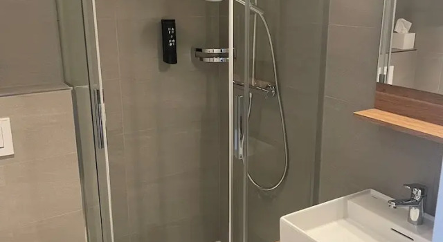 Двухместный номер Standard с балконом и с видом на внутренний двор Hotel Loge Winterthur