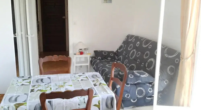 Studio In Guethary With Enclosed Garden 150 M From The Beach